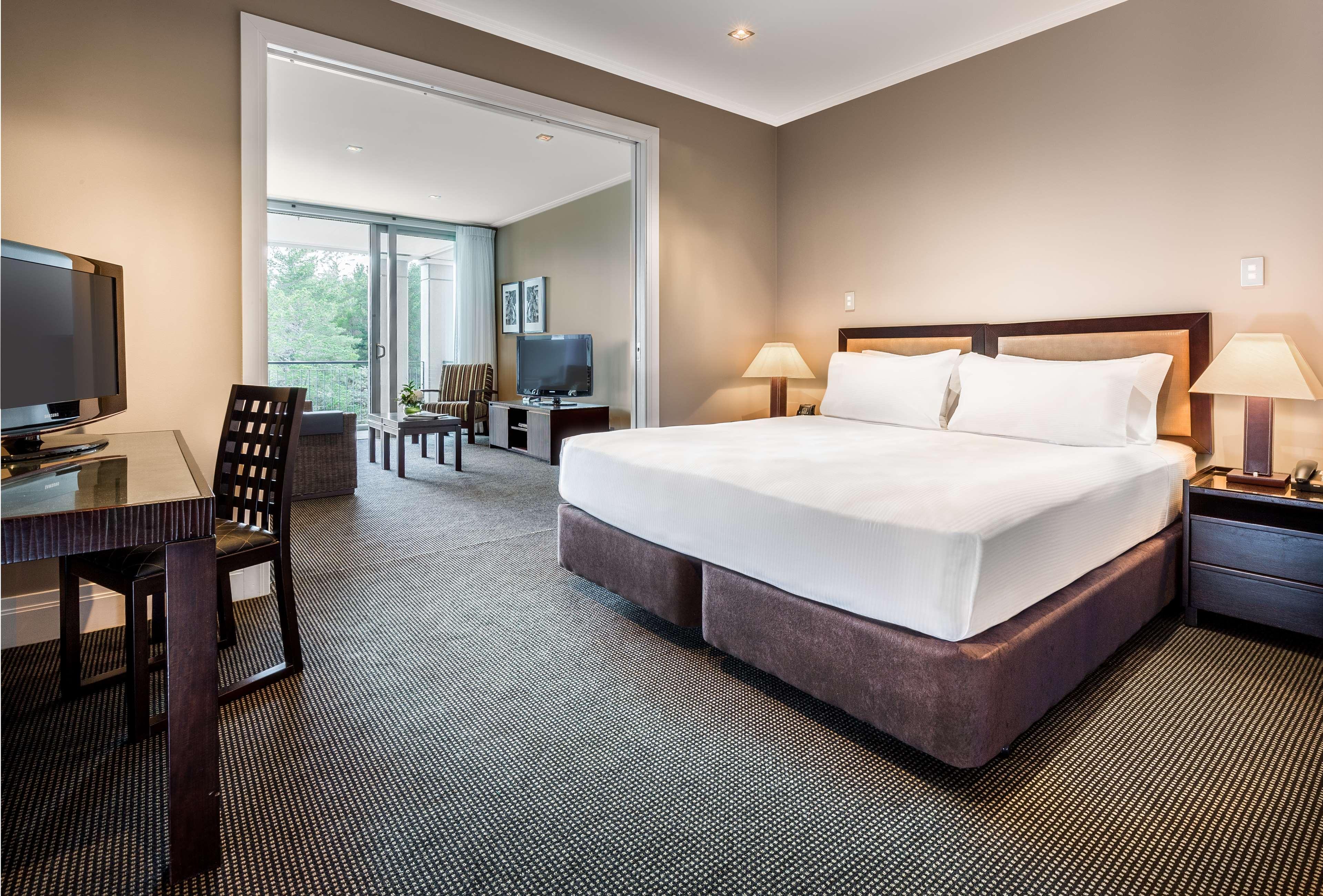 Hilton Lake Таупо Экстерьер фото