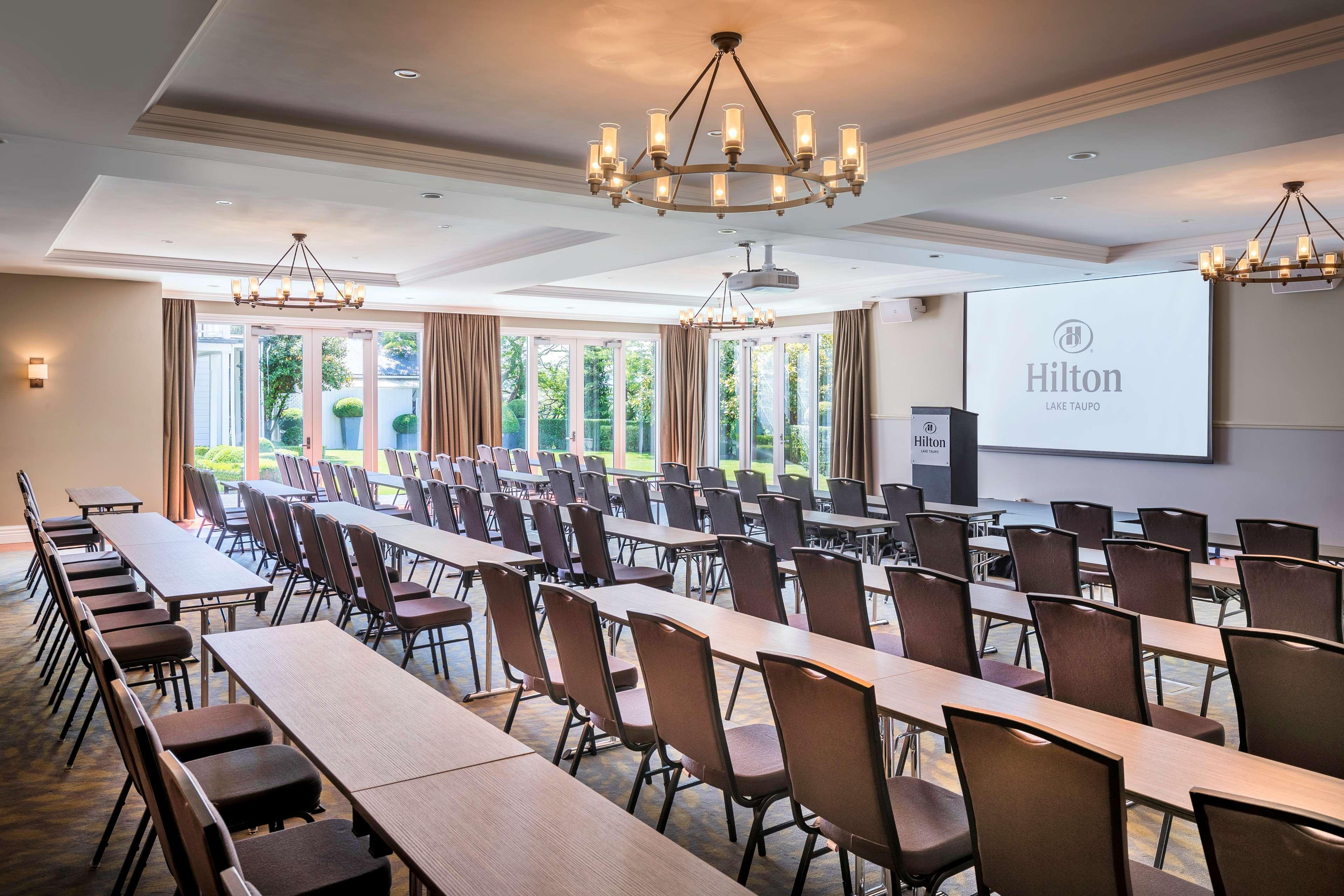 Hilton Lake Таупо Экстерьер фото