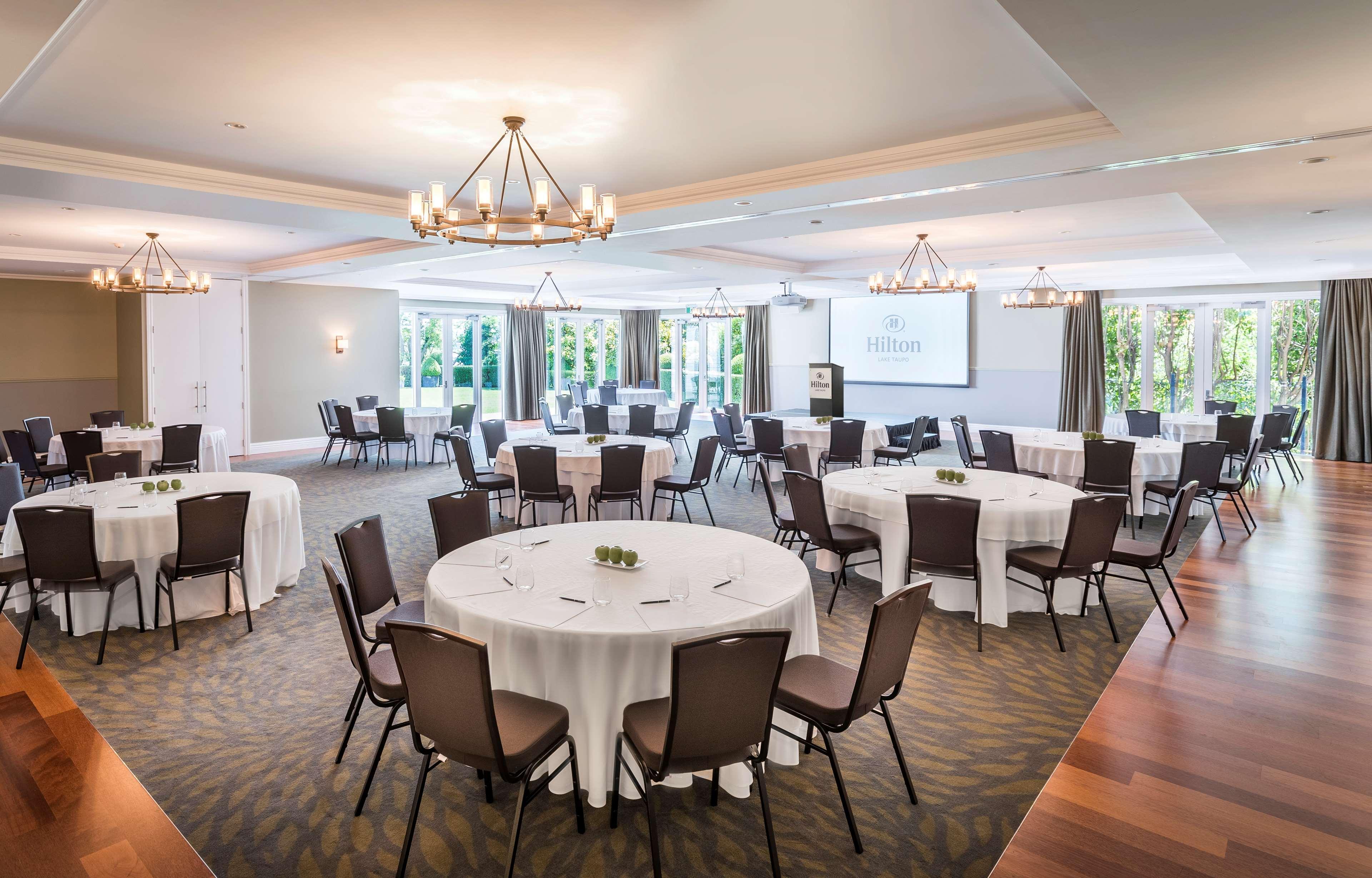 Hilton Lake Таупо Экстерьер фото