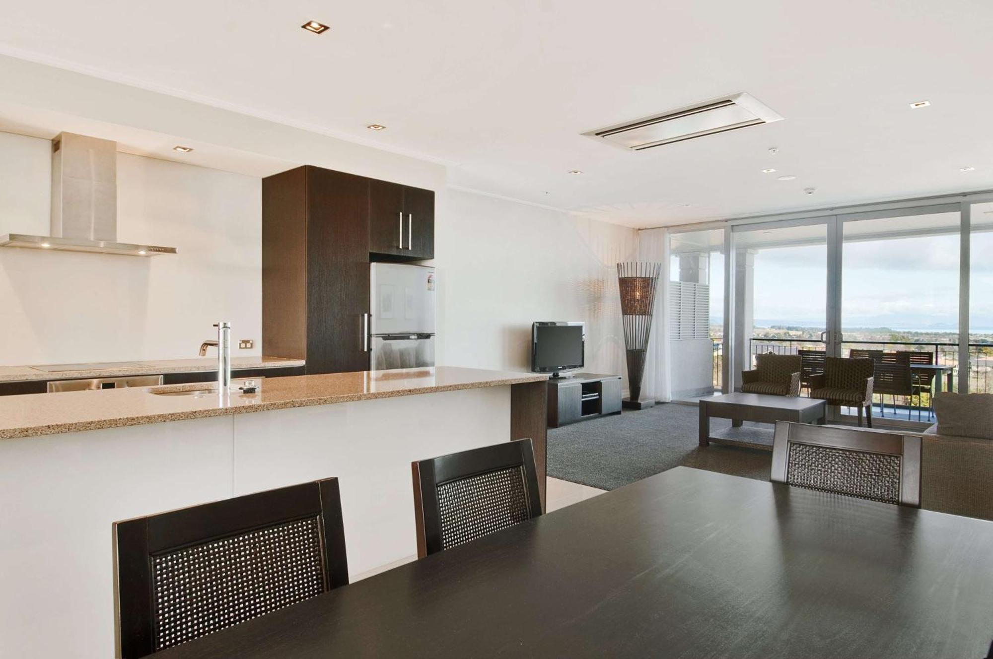 Hilton Lake Таупо Экстерьер фото