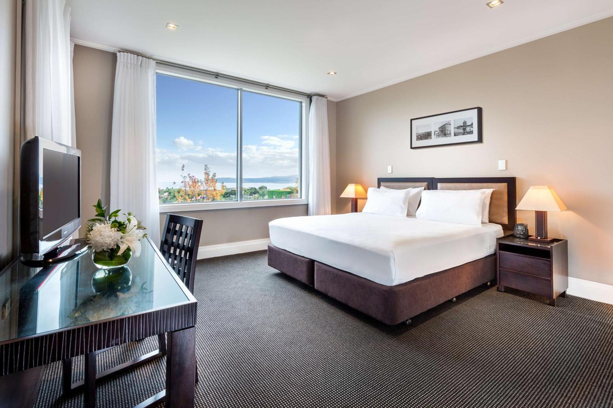 Hilton Lake Таупо Экстерьер фото