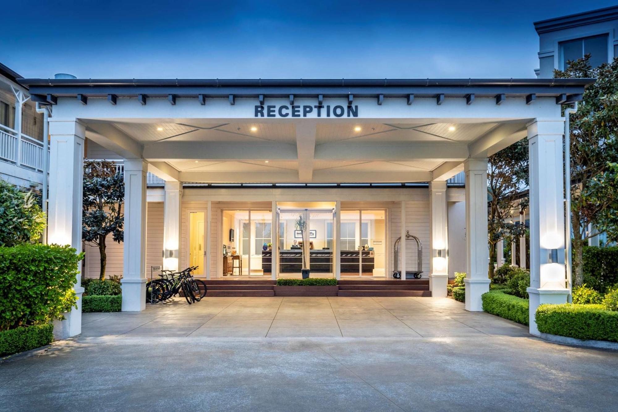Hilton Lake Таупо Экстерьер фото